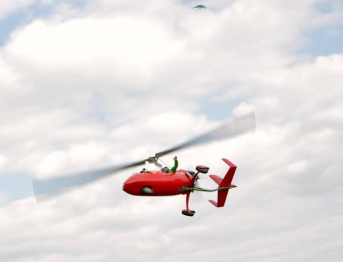 Gyrocopter mit dem begeisterten Hartmut